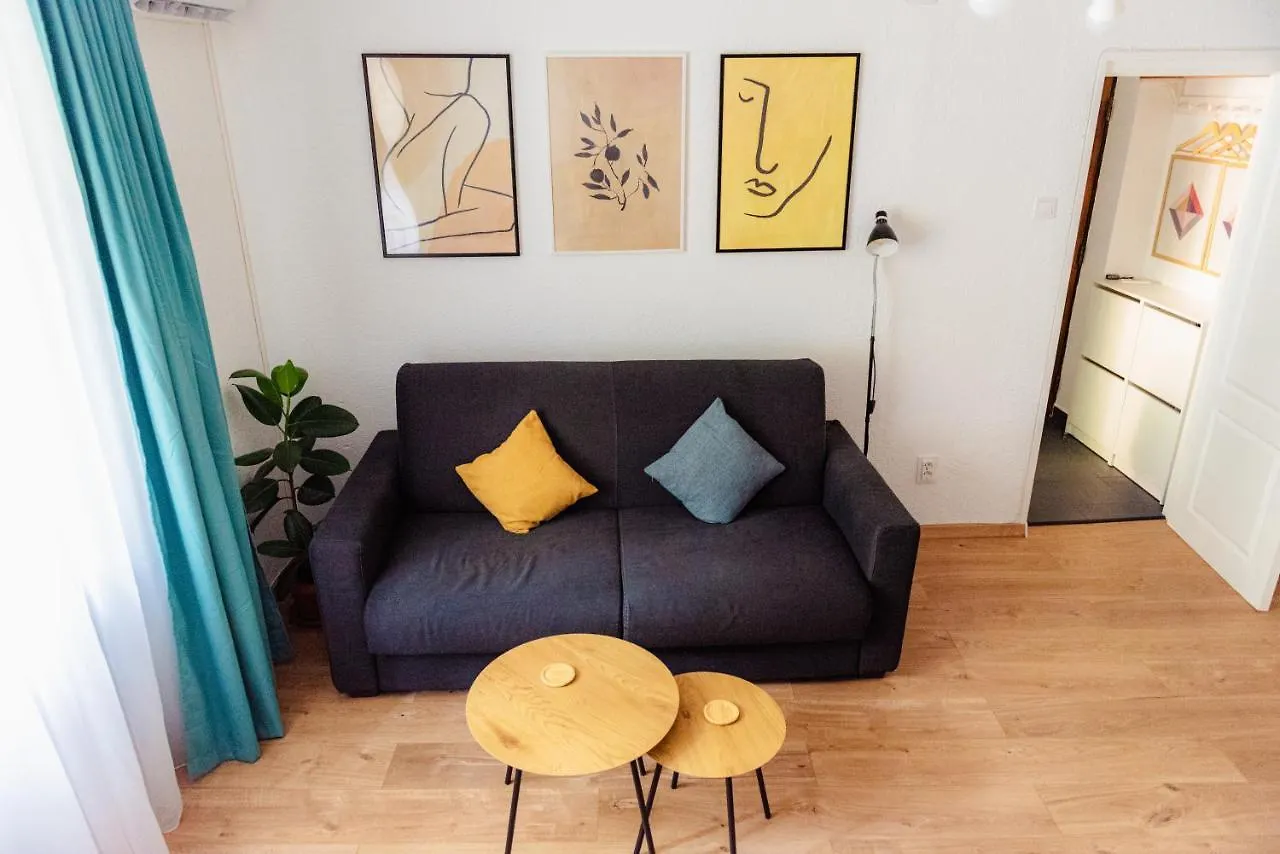 Cozy Apartment Ultracentral Universitate Square Bucharest 0*,  Romania